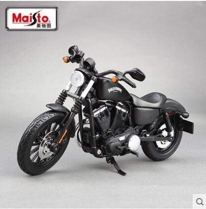 2014 Harley Davidson Sportster Iron 883 Motorcycle Model 1/12 by Maisto 32326