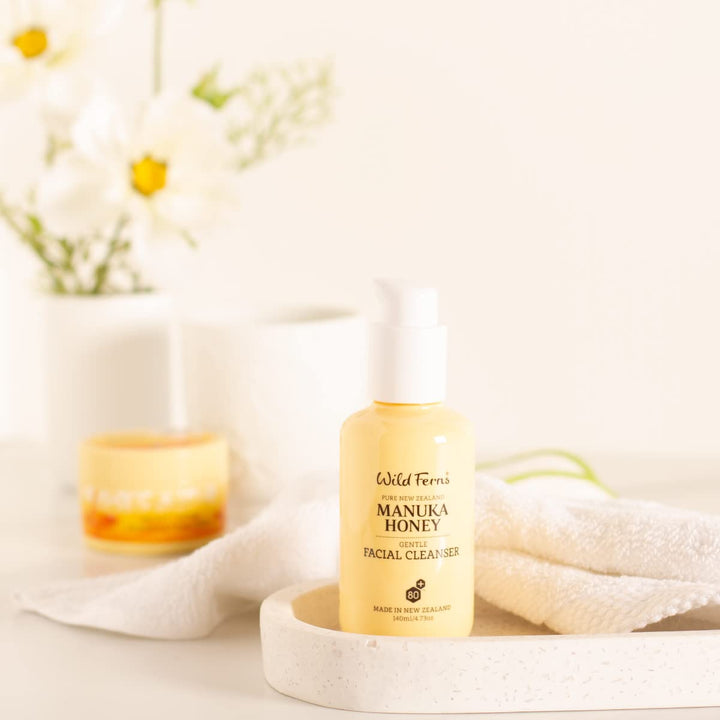 Manuka Honey Gentle Facial Cleanser, 96% Natural, 140 milliliters
