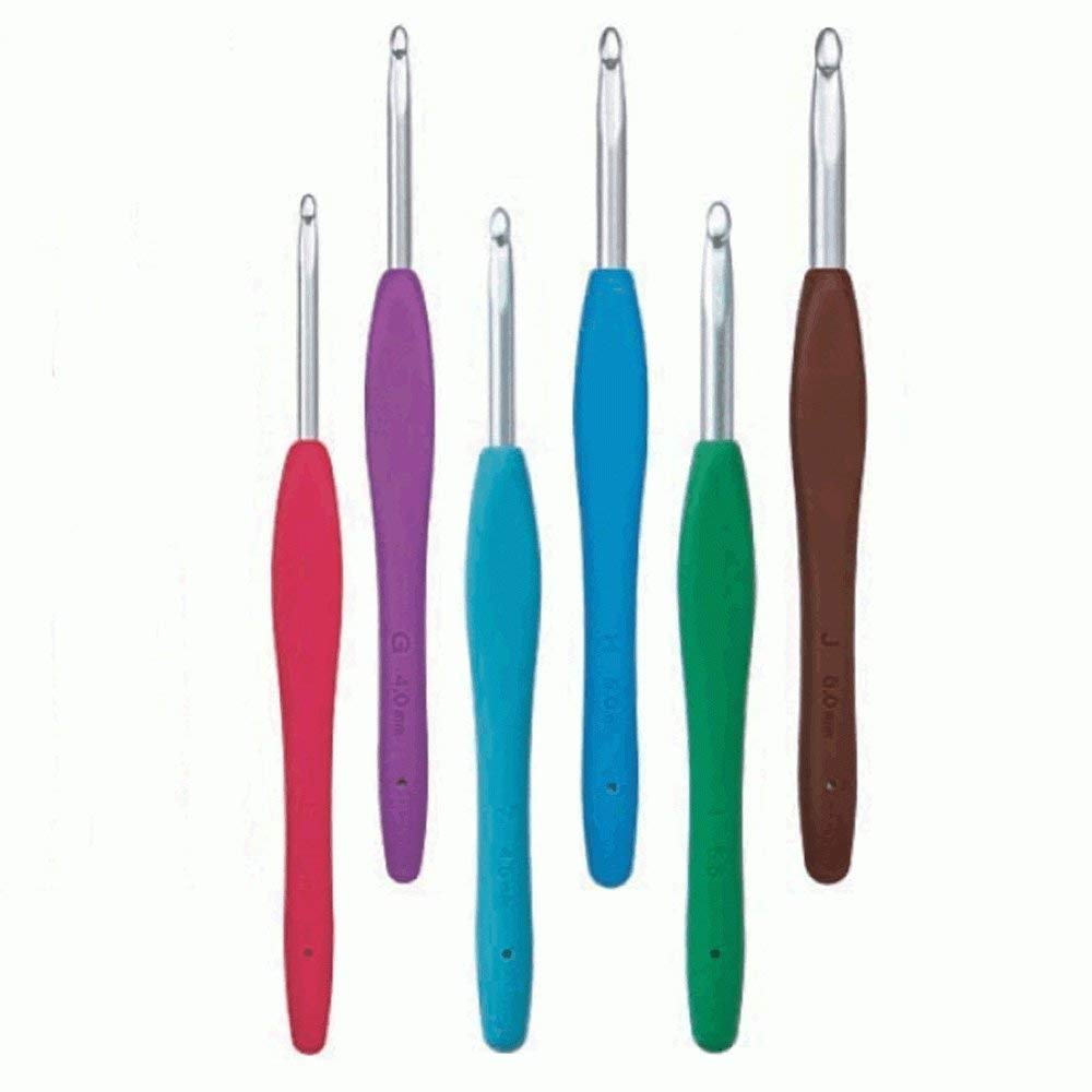 1043/E Magenta Amour Crochet Hook, Size E, 3.5mm, Red