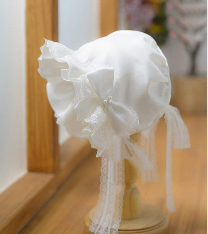 Beautiful White Hand Smocked Bonnet for Baby Girl m 18-24 Months