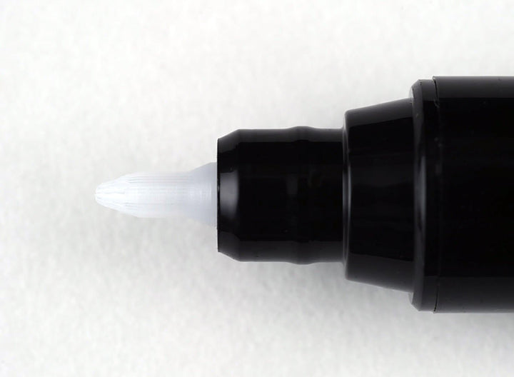 1 X GM302 ray GUNDAM Marker to pour paint into a mold