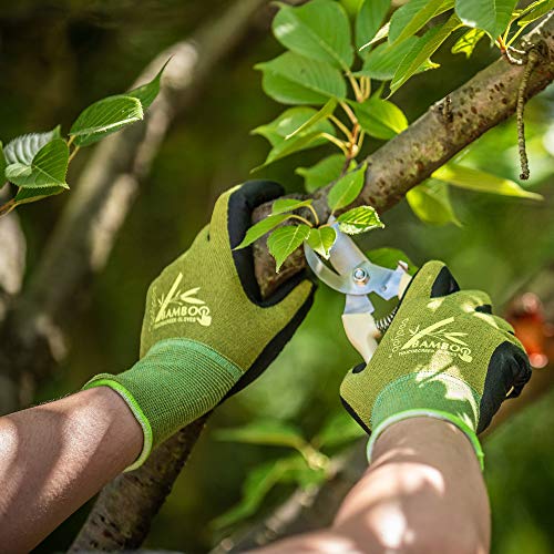 2 Pairs Touch Screen Gardening Gloves for Men and Women, Medium Breathable Working Gloves, Rubber Coated Garden Gloves, Non Slip Grip for Workers, Gardeners, Drivers, Green & Black, M