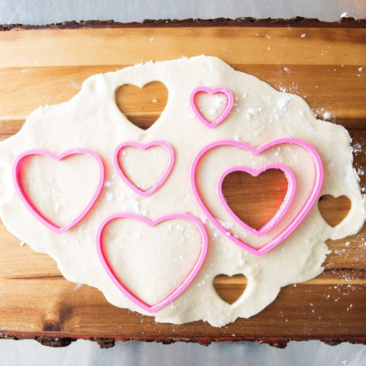 2304-115 Nesting Heart Cutter Set