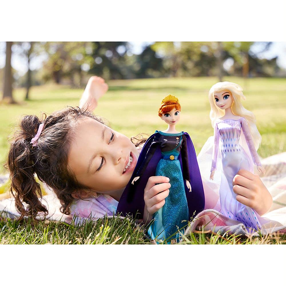 Store Official Princess Classic Doll (Elsa from Frozen 2), 11 Inches, Includes Brush with Molded Details, Fully Posable Toy in Classic Outfit Princess Toys for Girls
