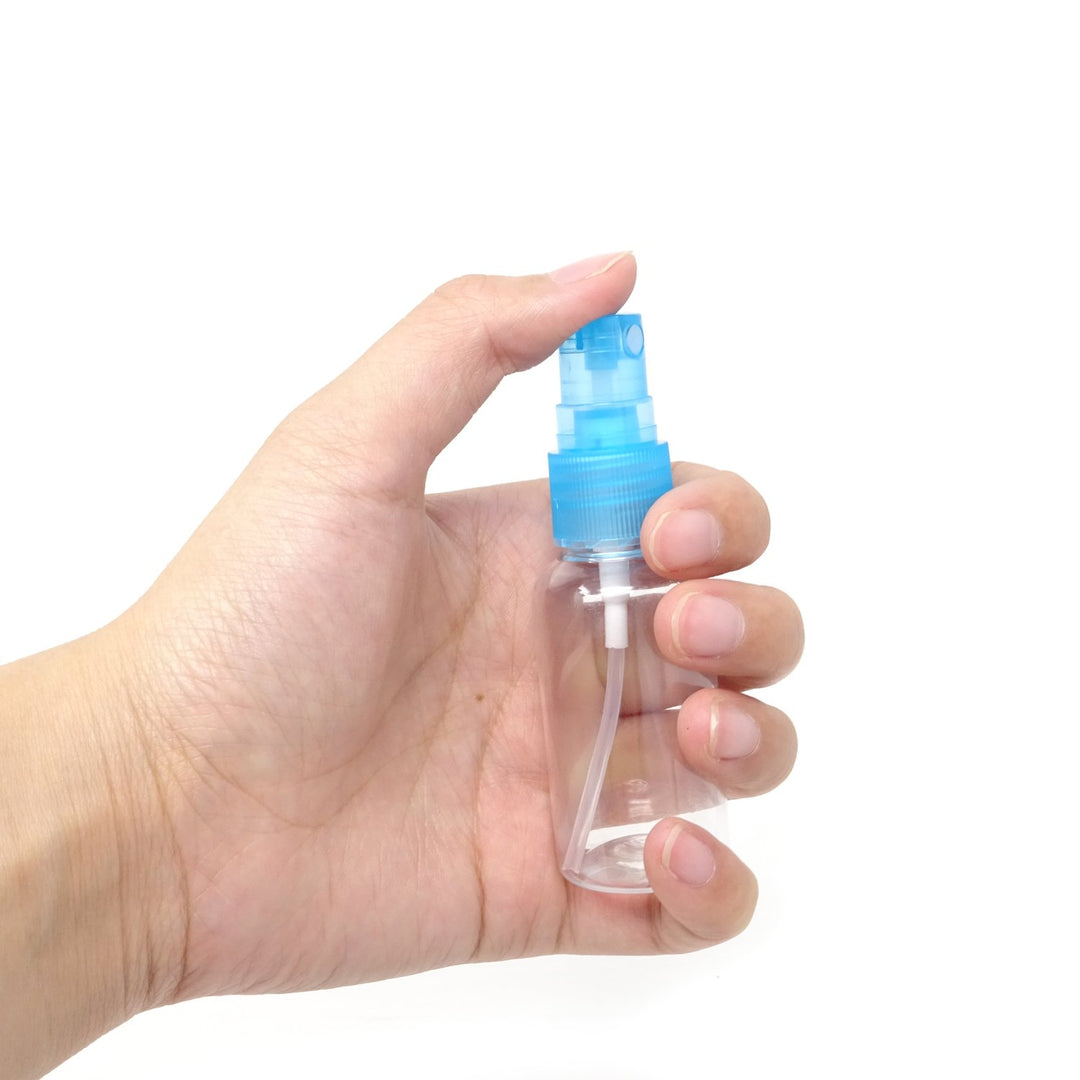 4PCS Portable Refillable Plastic Fine Mist Perfume Spray Bottle Transparent Empty Spray Sprayer Bottle Cosmetic Spray Bottles Transparent Travel Small Bottles (30ML)