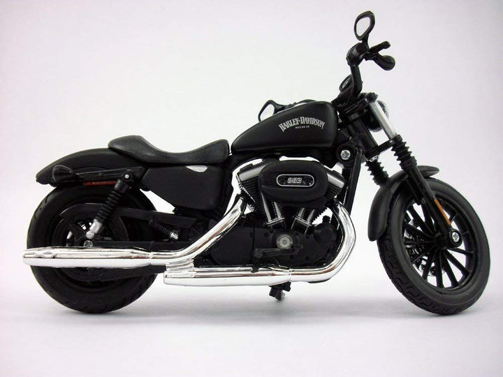 2014 Harley Davidson Sportster Iron 883 Motorcycle Model 1/12 by Maisto 32326