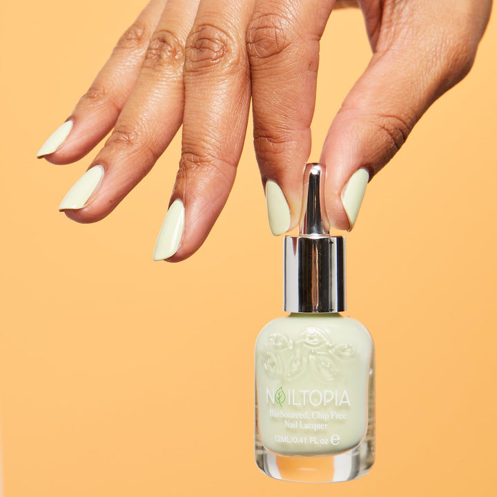 - Plant-Based Chip Free Nail Lacquer - Non Toxic, Bio-Sourced, Long-Lasting, Strengthening Polish - Juice Cleanse (Pastel Green) - 0.41oz