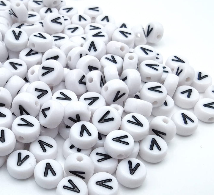 100PCS Letter Beads White Round Acrylic Alphabet Beads Letter V Beads for Jewelry Making Bracelets Necklaces Key Chains DIY 4X7mm