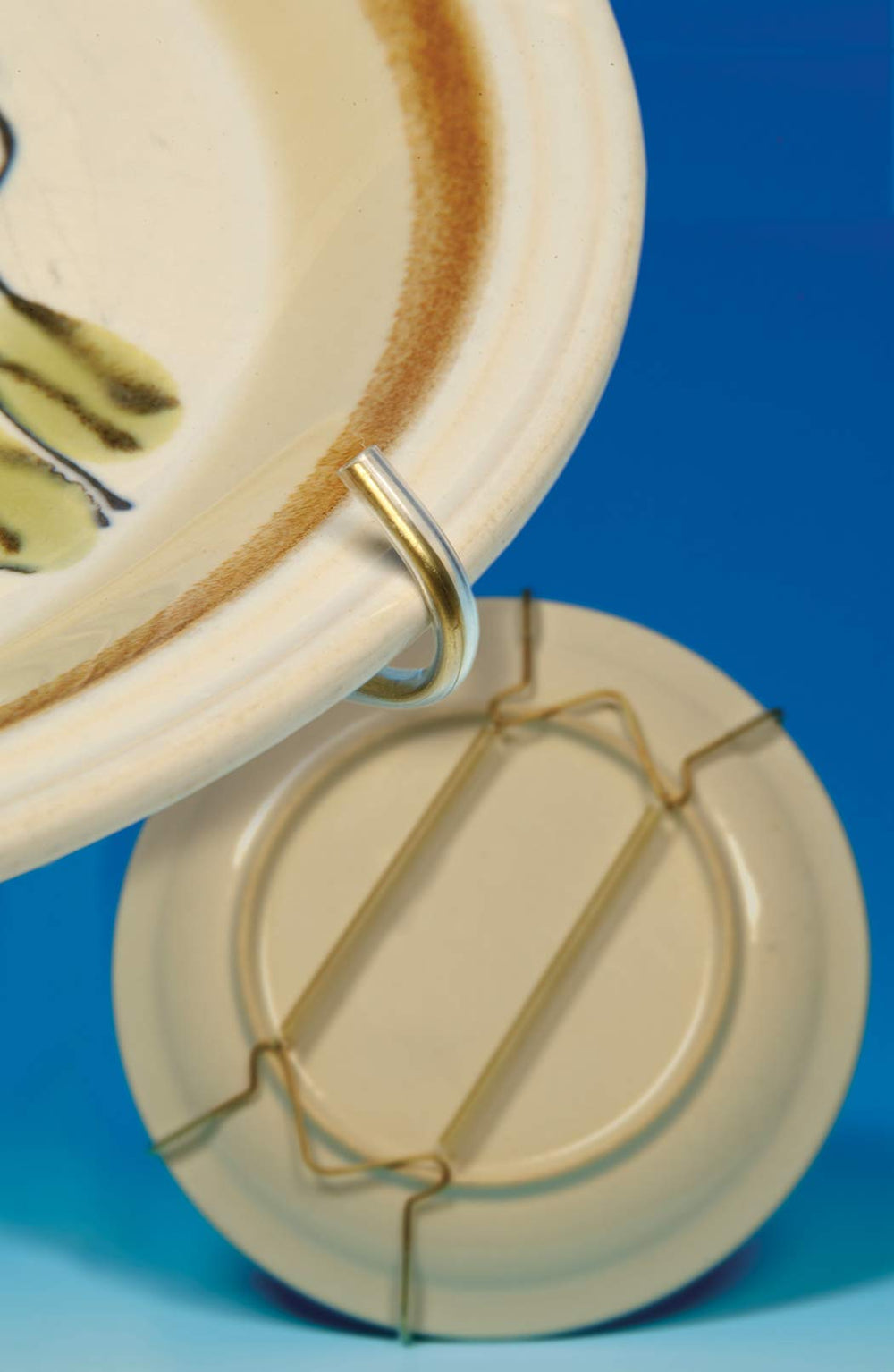 122048 Plate Hangers 5-1/2-8 with Tip Protectors, 1