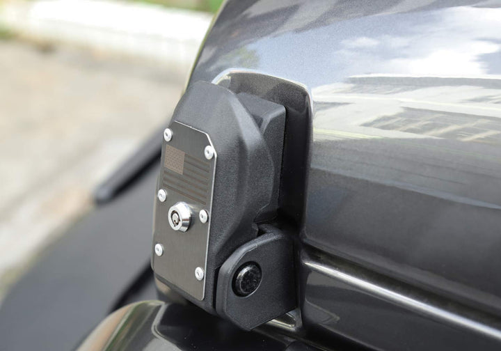 Hood Catch Latches For 2018-2023 Jeep Wrangler JL JLU 4XE Rubicon Sahara Sport Gladiator JT Hood Locking Catch Kit With Key Anti-theft (American Flag)