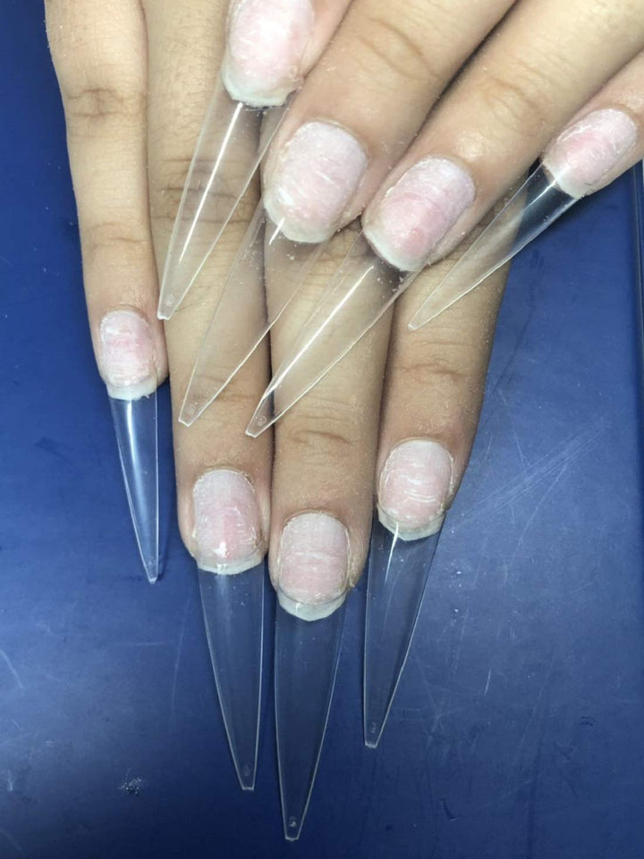 YIMART 600pcs Acrylic Medium Long Stiletto Nail Tips Easy Coffin Nails Sharp False Nail Art Tips For Nails Salon (Clear With Box)