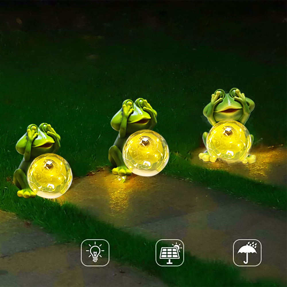 Garden Frog Decor Figurines, Solar Lights Outdoor Decorative Waterproof Cute Garden Sculptures & Statues for Patio Yard Lawn Clearance Ornaments (1 Pack)