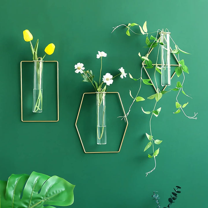 Pack of 2 Wall-Mounted Hydroponic Planters, Hanging Flower Vases, Home Decor Geometric Terrariums, Hydroponic Glass Containers with Gold Metal Frames