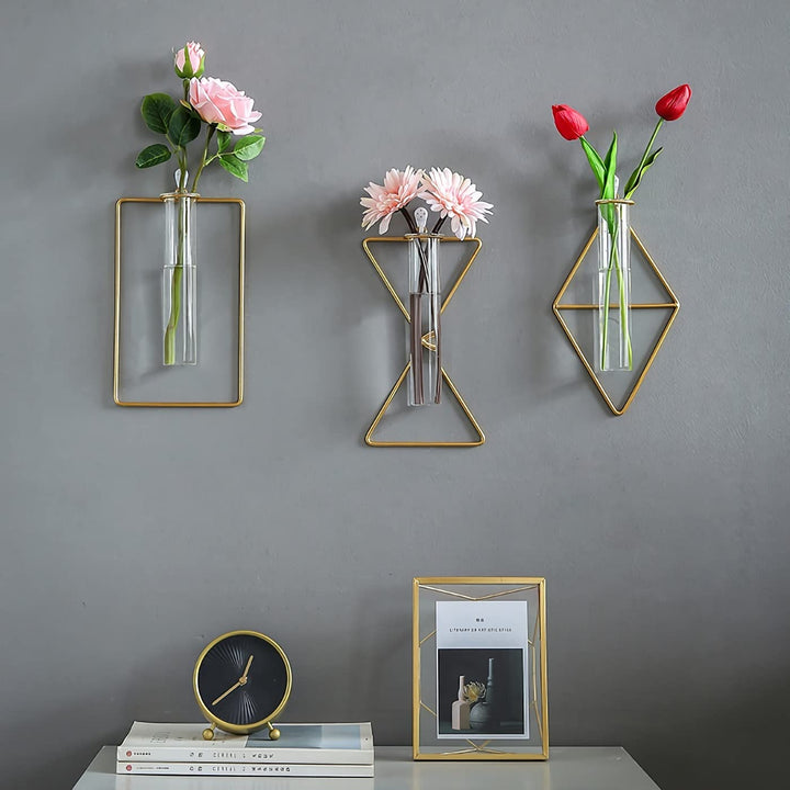Pack of 2 Wall-Mounted Hydroponic Planters, Hanging Flower Vases, Home Decor Geometric Terrariums, Hydroponic Glass Containers with Gold Metal Frames