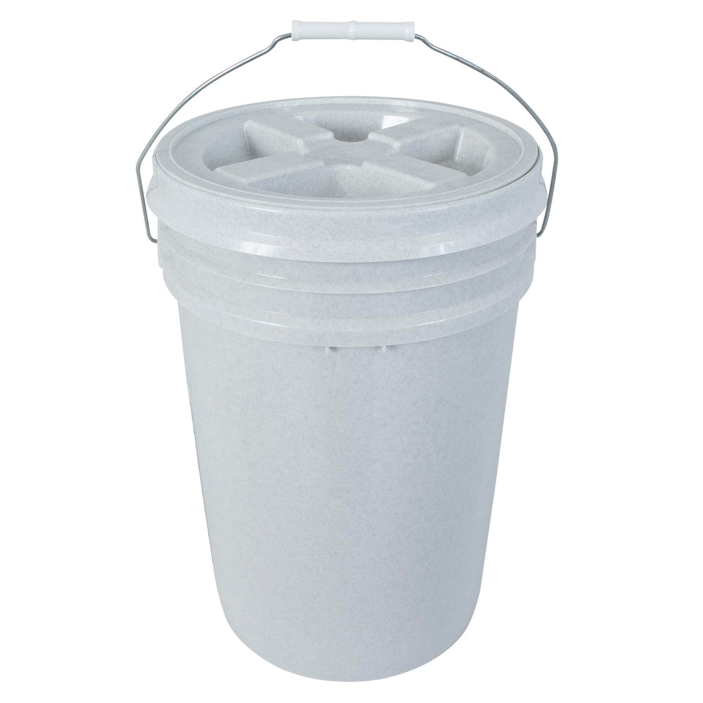 Vittles Vault Dog Food Storage Container, Up to 20 Pounds Dry Pet Food Storage, Made in USA