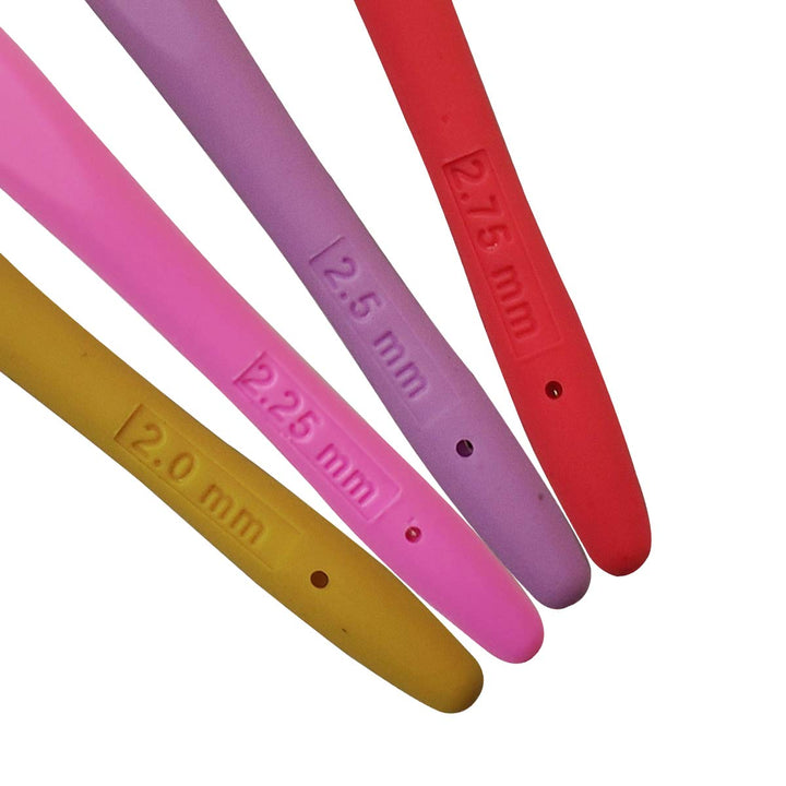 Steel Crochet Hook Set 10pcs Crochet Needle Lace Hook Tool Set with Soft Handle in 10 Sizes for Crafts Lace Crochet