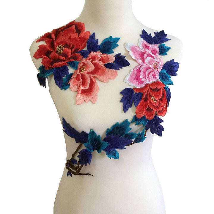 4PCS Flowers Embroidered Patch Sticker for Clothing Jacket Jeans Lace Applique DIY Clothes Decorations Fabric Patches (Red/Pink K)
