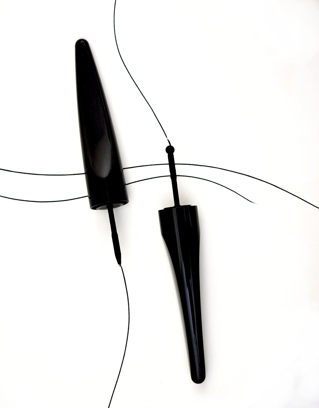 Liner Obsessed Precision Roller Liquid Eye Liner, Roll On Eyeliner, Precise and Sharp Lines, Designed to apply Perfectly Straight Lines, Matte Black Finish, Quick Drying