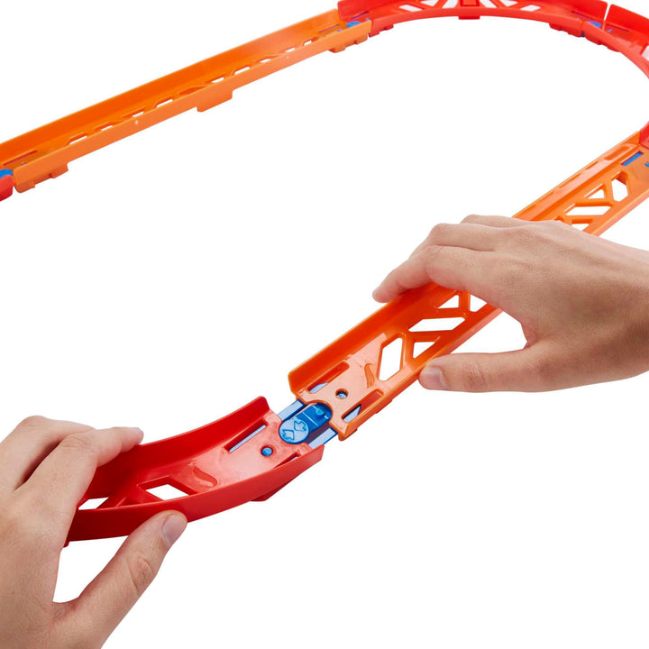 Toy Car Track Set, Track Builder Unlimited Playset Premium Curve Pack, 16 Component Parts & 1:64 Scale Vehicle