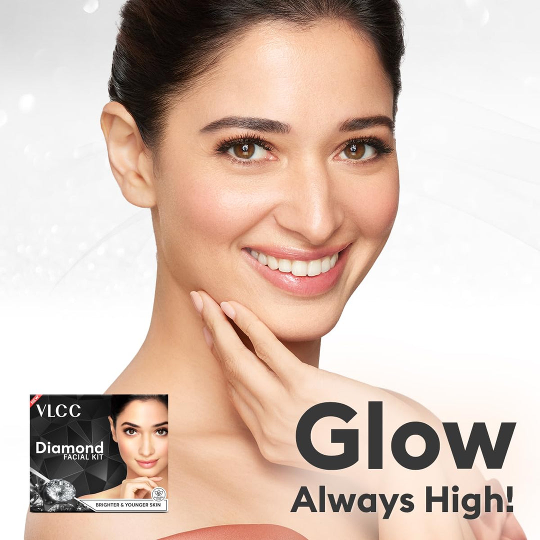 Diamond Facial Kit - 60g | Skin purifying with Parlour Glow | Improves Skin Elasticity, Brightens and Lightens Patchy Damaged Skin | With Colloidal Diamond, Jojoba Oil, Olive Oil & Aloe Vera.