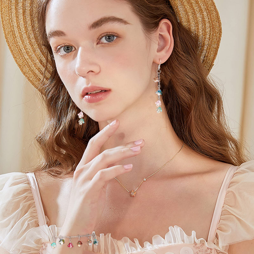 160pcs Crystal Flower Glass Beads, 8mm Trumpet Glass Beads Bulk Bell Flower Spacer Beads for DIY Beading Projects, Bracelets, Necklaces, Earrings Jewelry Making 8 Color