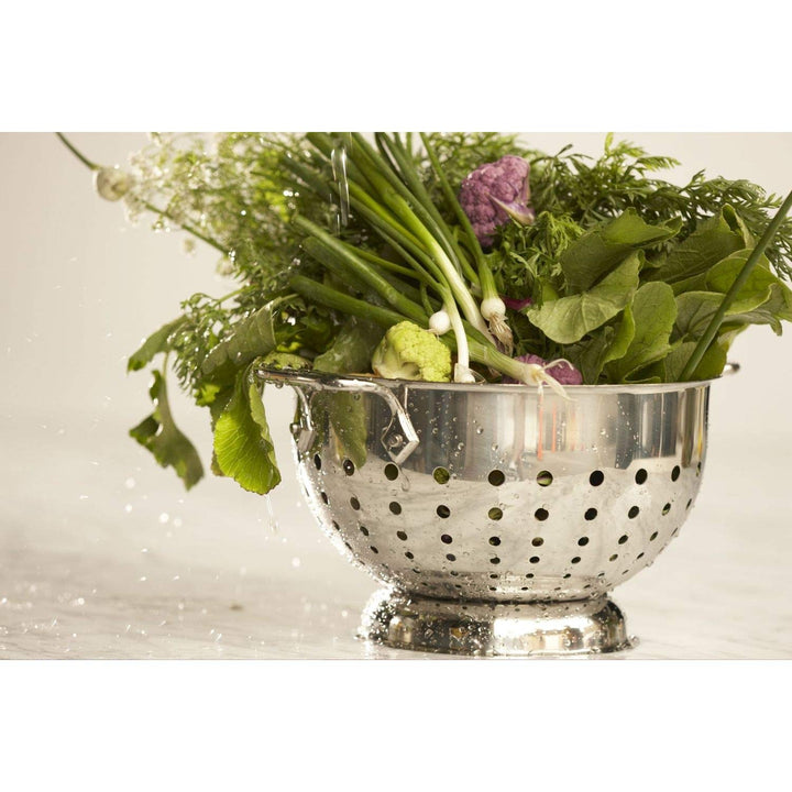 Tools and Accessories Stainless Steel Colander 3 Quart Strainer, Pasta Strainer with Handle, Pots and Pans Silver