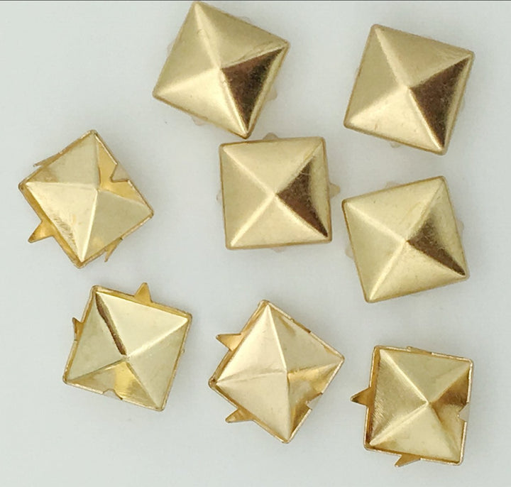 100pcs 10mm Square DIY Leathercraft Metal Punk Spikes Spots Pyramid Studs Nailheads (Gold)