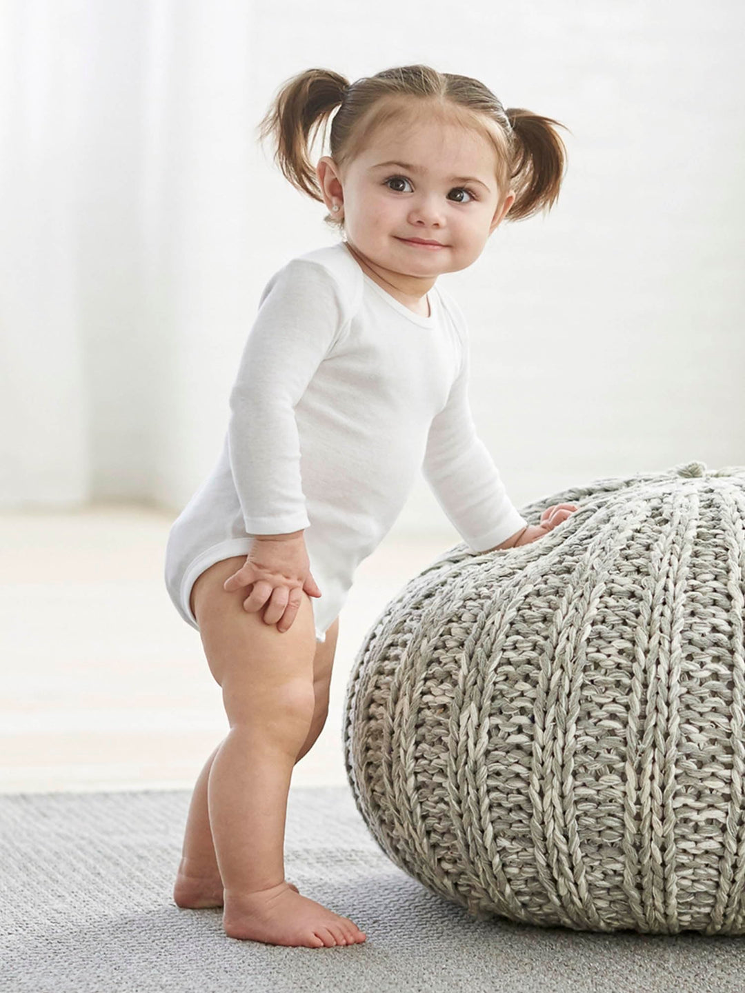 Unisex Baby Multi-Pack Long-Sleeve Onesies Bodysuit Mitten Cuff Sizes 6-Pack White 24 Months