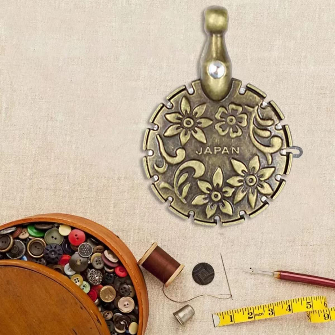 4 Pack Yarn Thread Cutter Pendants Antique Metal Round Thread Cutter Pendant Thread Floss Cutting Tools for DIY Knitting Sewing Craft