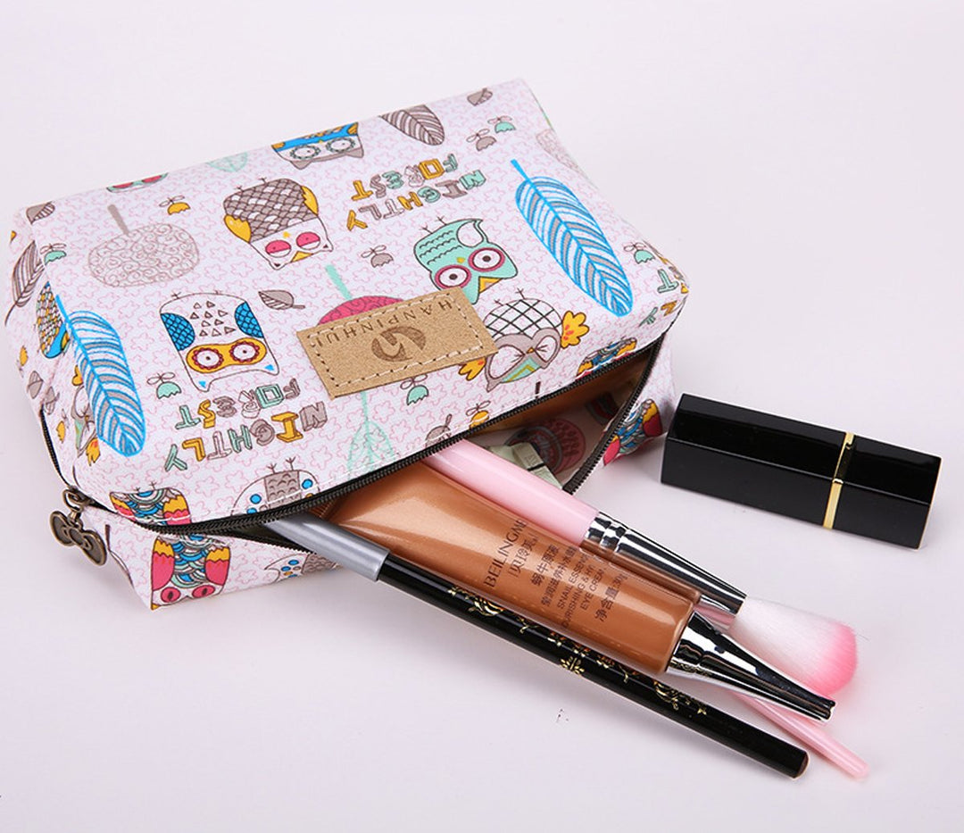 Cute Travel Makeup Pouch Cartoon Printed Toiletry Cosmetic Bag for Girls, Women (Strawberry)