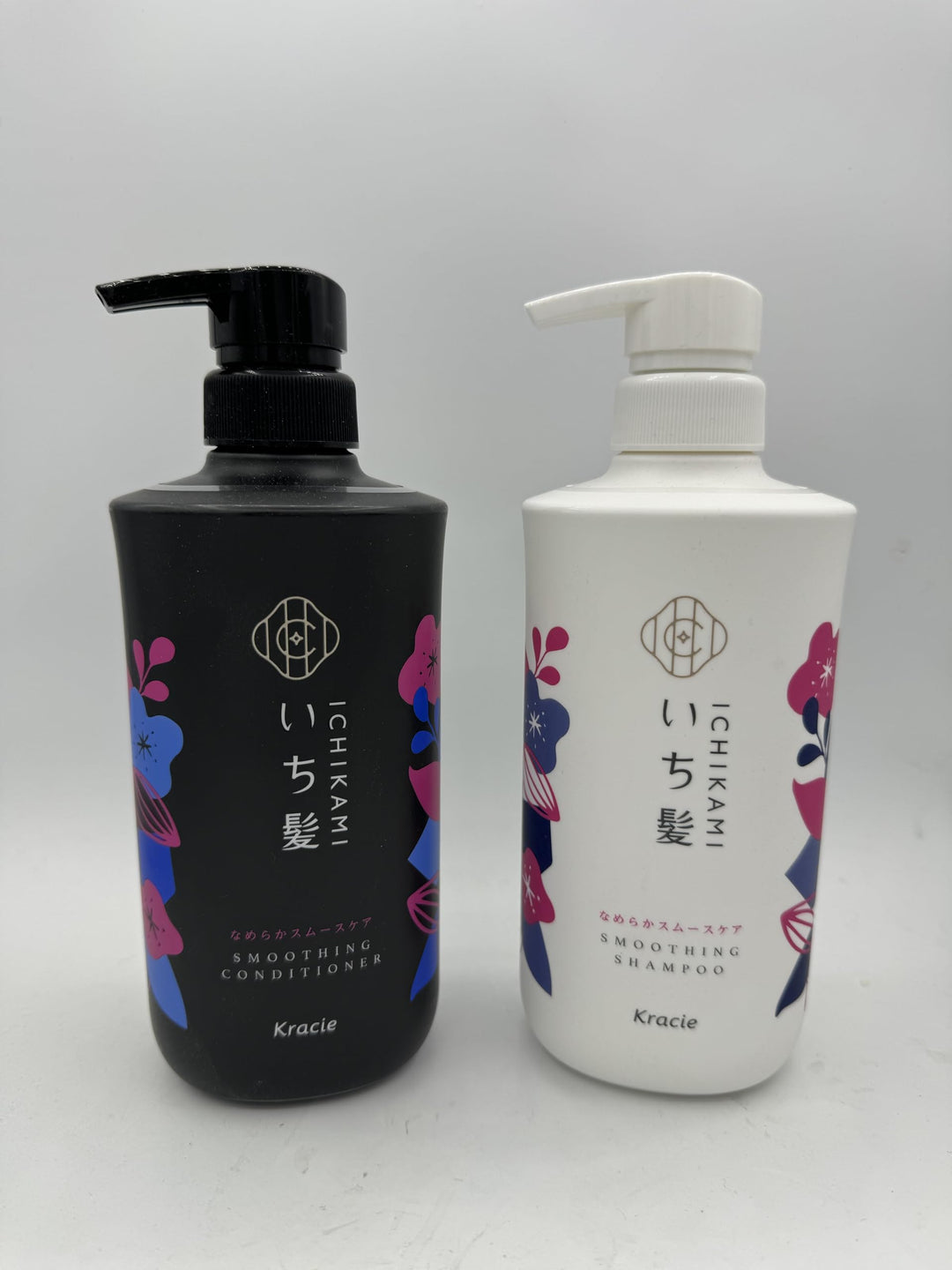 NEW SMOOTH AND SLEEK SHAMPOO (480mL) AND CONDITIONER (480g) SET!