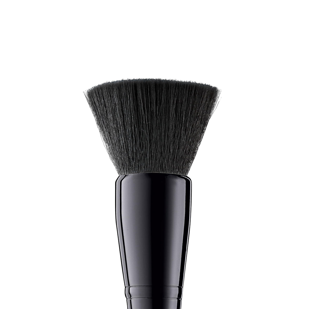 Powder Brush, Versatile Makeup Brush For Powder Or Blush, Creates A Sculpted Look, Made With Synthetic Bristles, Vegan & Cruelty-Free