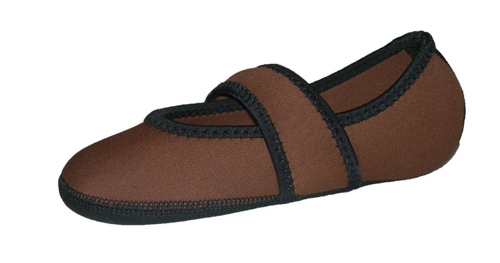 Betsy Lou Indoor Womens Shoes Slipper, Coffee, Medium