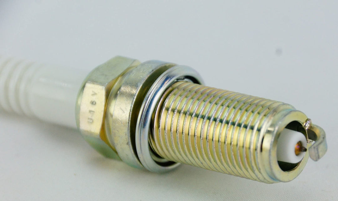 4 PCSNEW -- 5018 G-Power Platinum Spark Plugs LFR5AGP