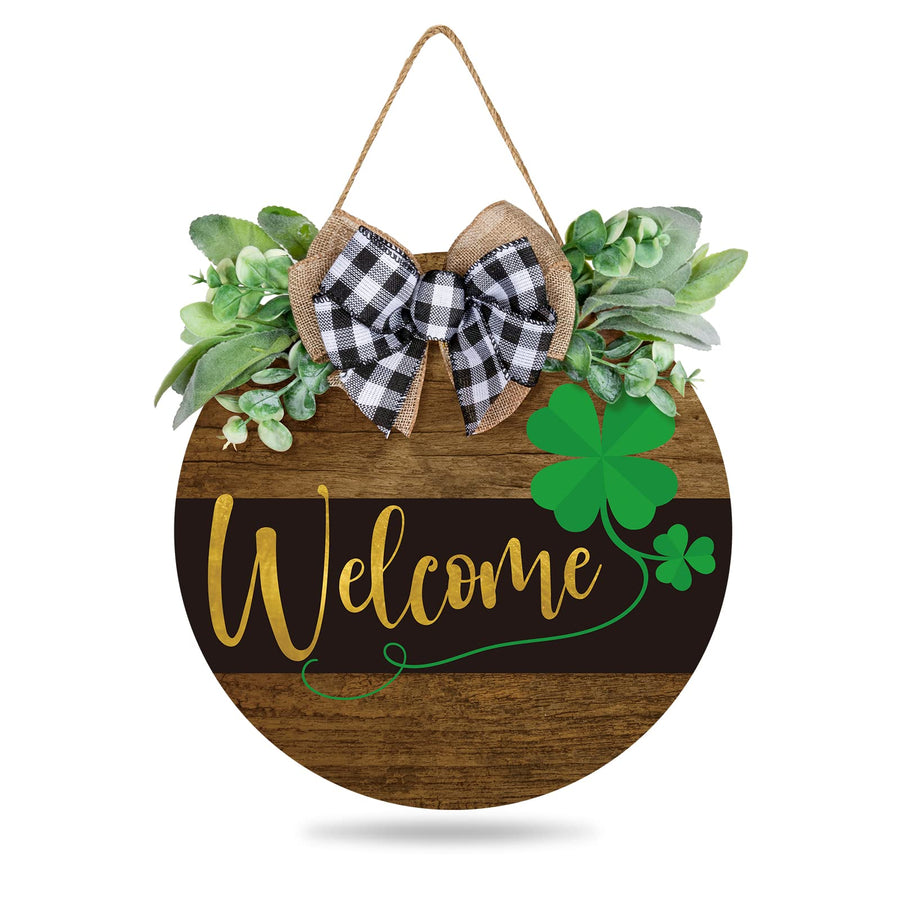 St. Patrick's Day Welcome Sign Wooden Hanging Sign Farmhouse Rustic Door Decoration St. Patrick's Day Wreath Sign with Bow Ornament for Irish Holiday Home Indoor Outdoor Farmhouse Window