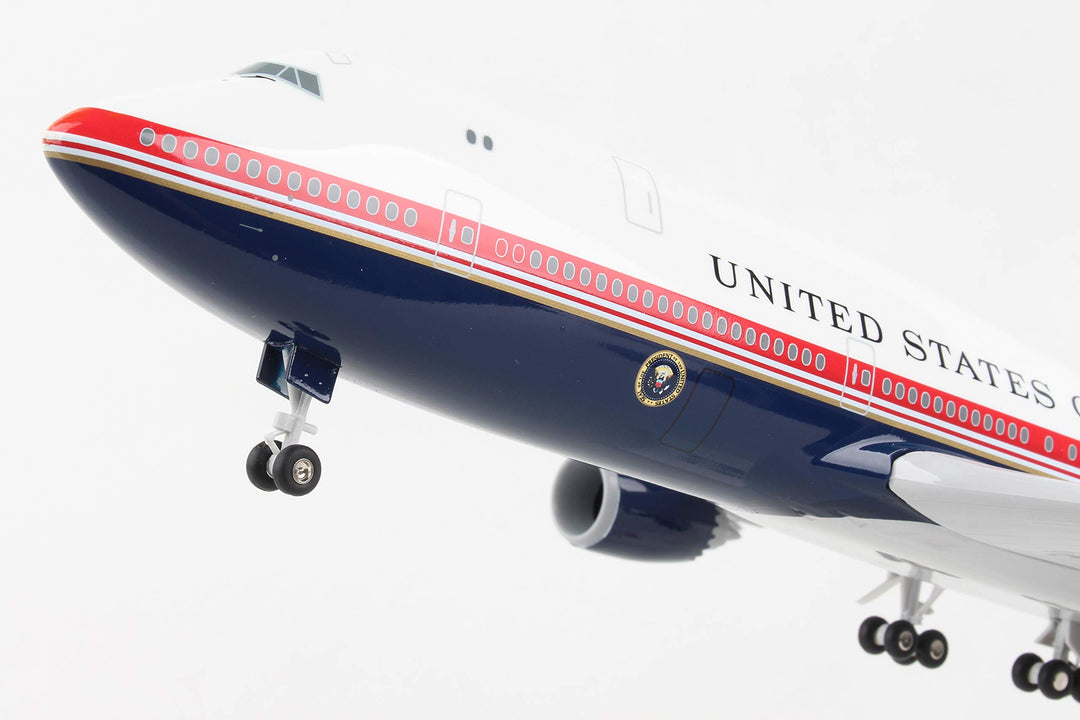 Skymarks 747-8i Air Force One (VC25B) 1/200 Scale w/Gear SKR1076 New 2020
