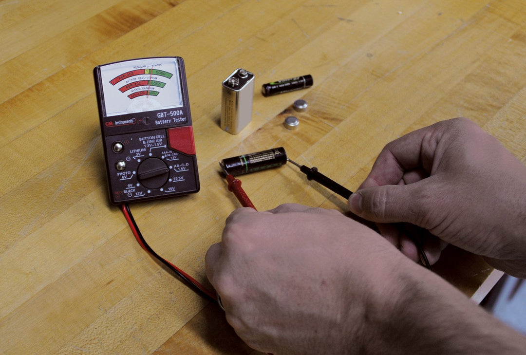 GBT-500A Analog 1.5 V Button Cell/22.5 Photo/AA/AAA/12 V/9 V/Lantern Cells & More, Leads Battery Tester,14 Battery Range, Black