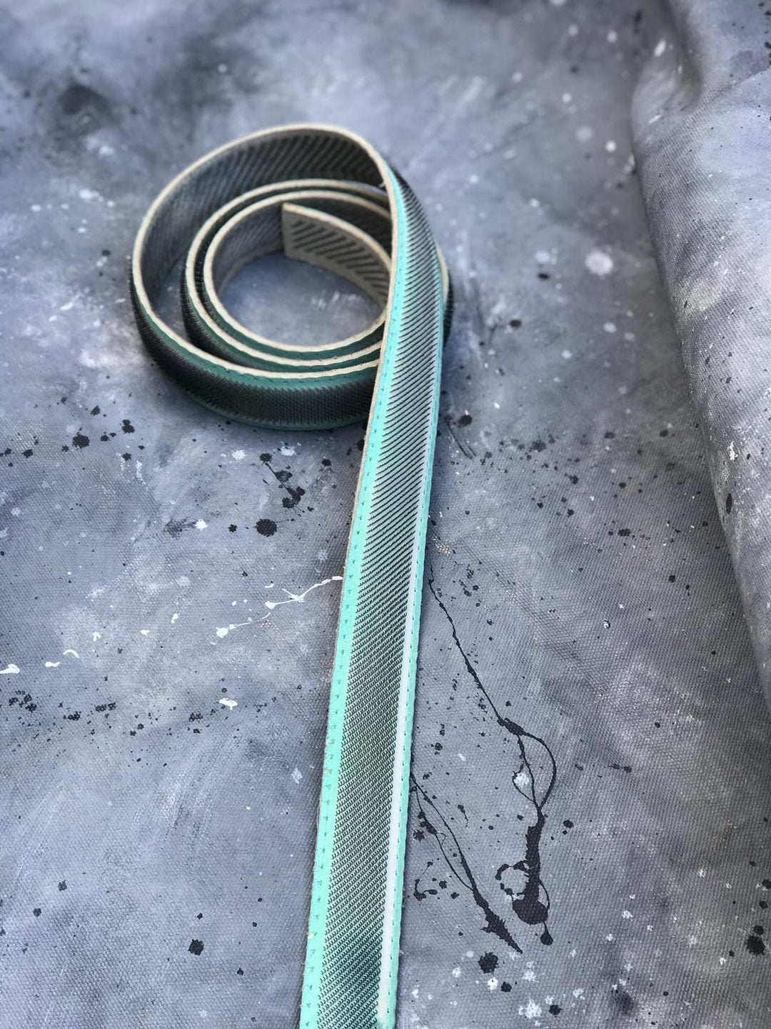 Kuksam - 480 PPI - 40 inches - Gripper Strip for Hooking with Punch Needle for Tufting Frame, Cross Stitch, Embroidery - Frame Board Wire - (1 Meter)