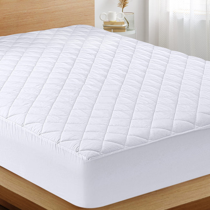 Quilted Fitted Mattress Pad, Queen Size, Elastic Fitted Mattress Topper Protector and Cover Stretches up to 16 Inches Deep, Machine Washable (White)