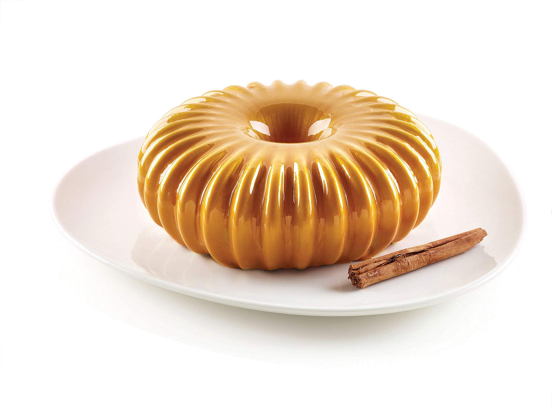 Raggio Silicone Mold, Flexible Bundt Cake Pan with 3D Technology for Ribbed Detailing, Easily Unmolds, Oven, Microwave, Freezer and Dishwasher Safe, 51-3/4-Fluid Ounces