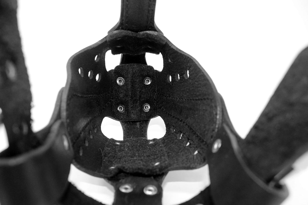 Bravo Leather Agitation Muzzle with Quick Release Buckle for Dogs,Black