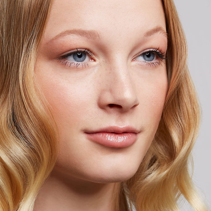 Essence BYE BYE PANDA EYES! Smudge-Proof Volumizing And Defining Mascara 01 Black