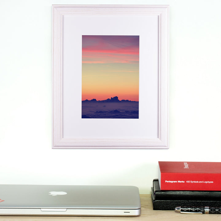 Wiltshire 236, Simple White Hardwood Picture Frame with Single White Mat - Displays a 16 x 20 Inch Print with the Mat or 20 x 24 Inch without the Mat