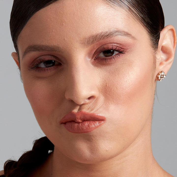 PROFESSIONAL MAKEUP Shout Loud Satin Lipstick, Infused With Shea Butter - Silk (Peach Nude)