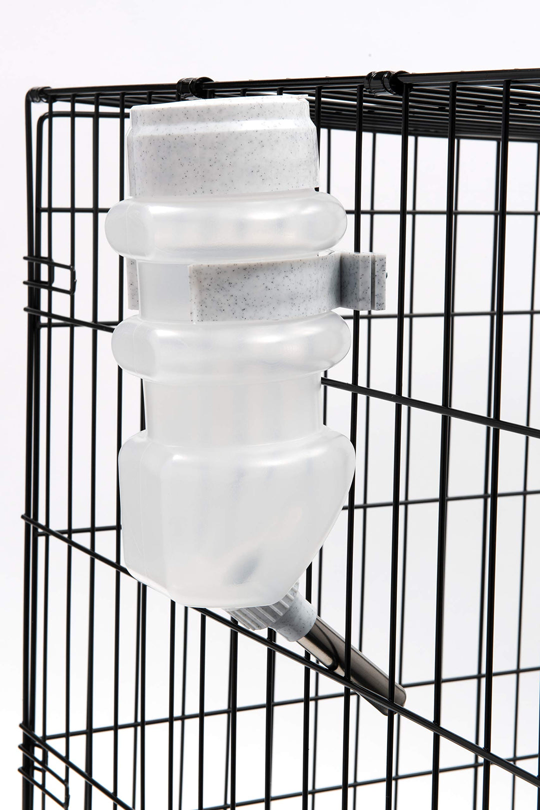 Top Fill NO-Drip Water Bottles for Dogs. (44 FL Oz (Pack of 1), White)