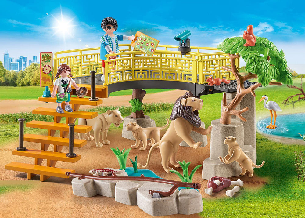 Outdoor Lion Enclosure