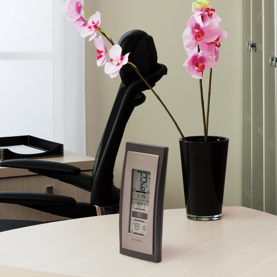 00592A4 Wireless Indoor/Outdoor Thermometer with Humidity Sensor