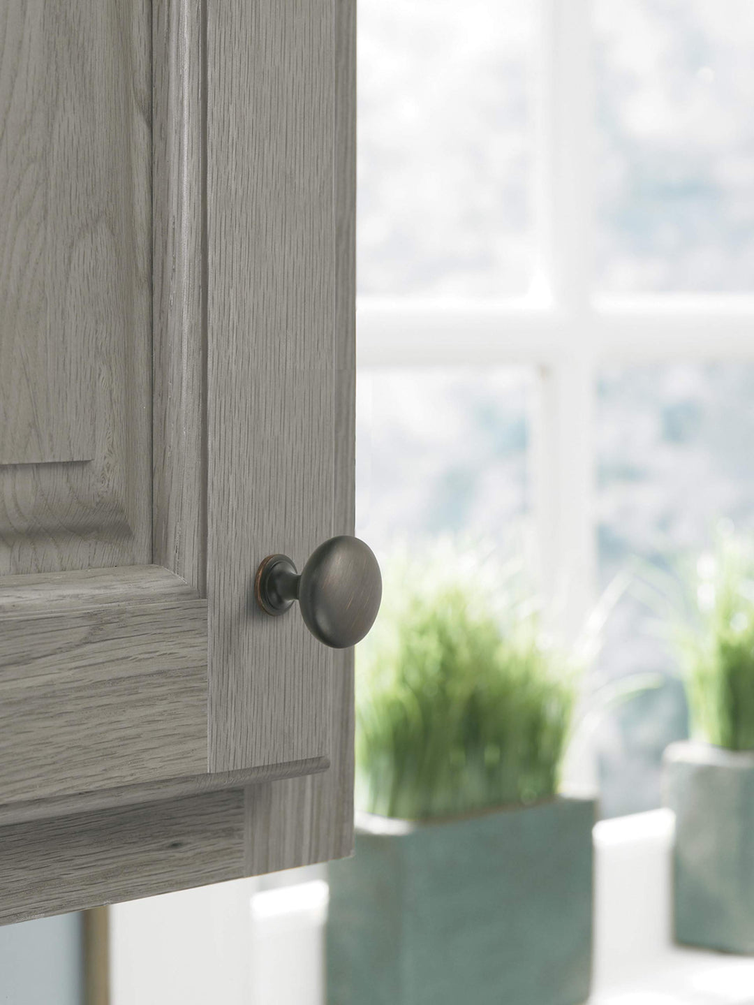 | Cabinet Knob | Oil Rubbed Bronze | 1-1/4 inch (32 mm) Diameter | Edona | 10 Pack | Drawer Knob | Cabinet Hardware