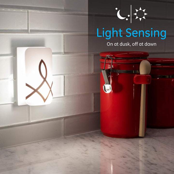 SleepLite LED Amber Night Light, Hi/Low Dimmable, Dusk-to-Dawn, Melatonin, Natural Sleep Aid, Ideal for Bedroom, Nursery, Bathroom, 43876, 1 Pack, Oil-Rubbed Bronze, Candle Glow