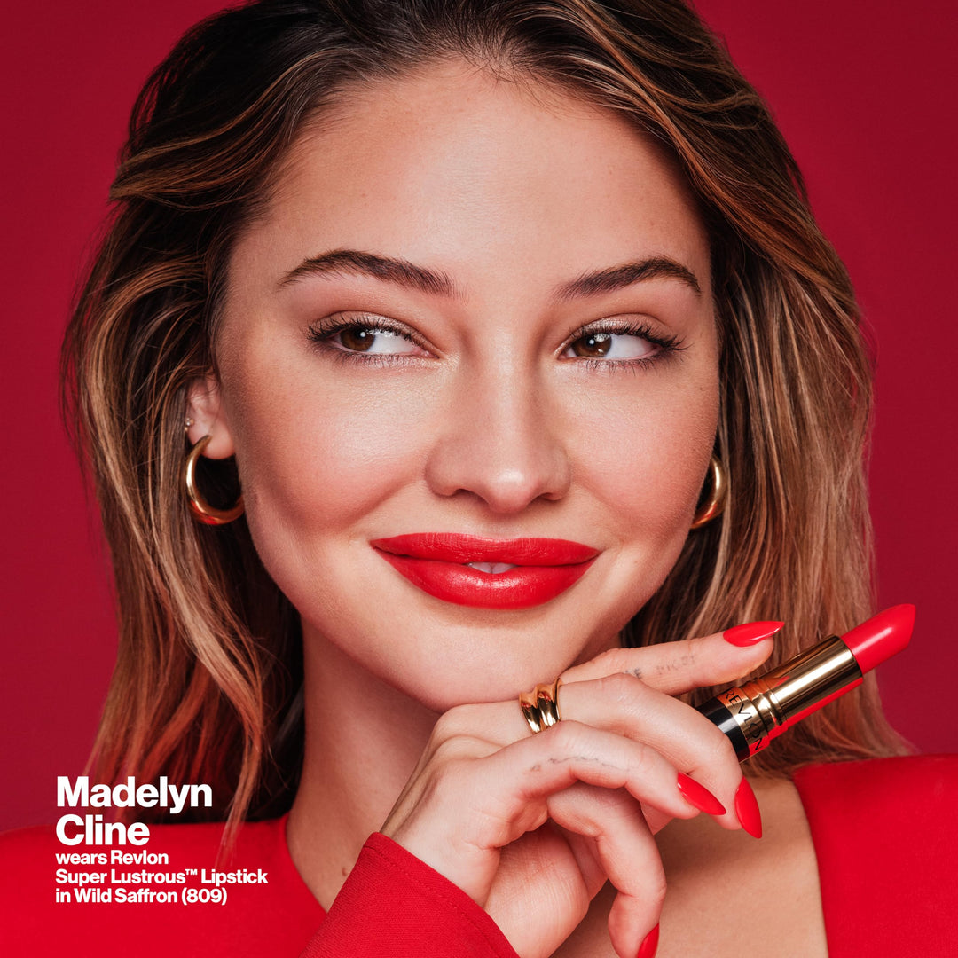 Revlon Super Lustrous Lipstick, High Impact Lipcolor with Moisturizing Creamy Formula, Infused with Vitamin E and Avocado Oil in Pink Pearl, Sky Line Pink (025)